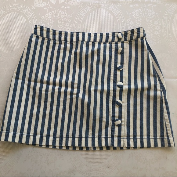 Forever 21 Women’s Size M Blue/White Stripes Mini Short Skirt Side Zip Casual - Picture 16 of 16
